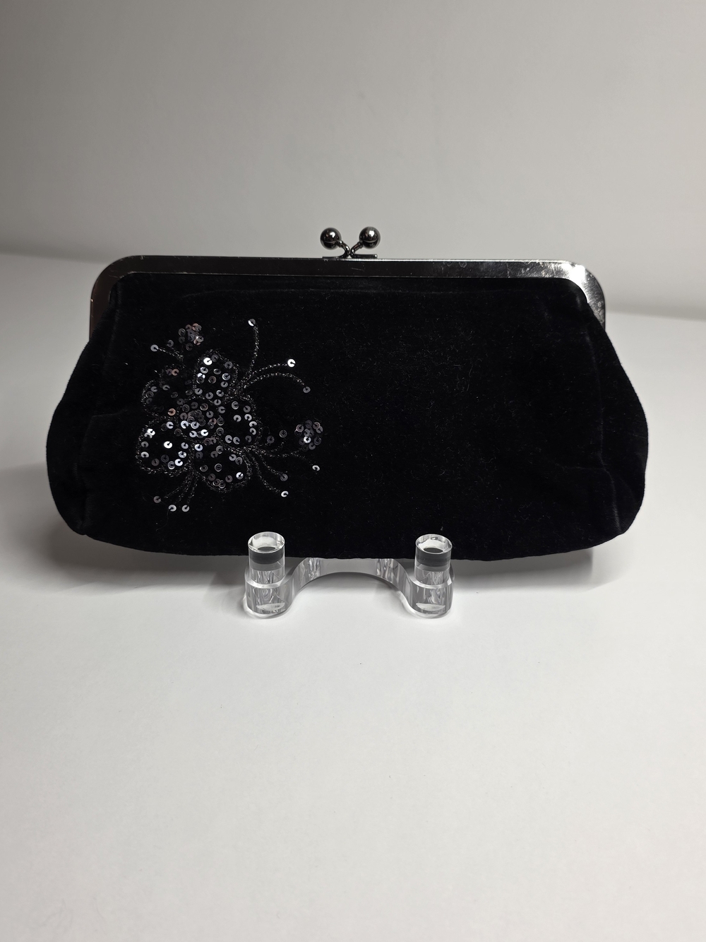 Express Black Velvet Sequin Kiss-Lock Clutch